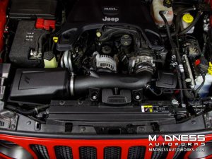 Jeep Gladiator JT Cold Air Intake System - 3.6L V6 - Dry Filter by Mishimoto Jeep Gladiator JT Cold Air Intake System - 3.6L V6 - Dry Filter by Mishimoto